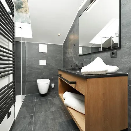 Apartment Runhof 47°10 *